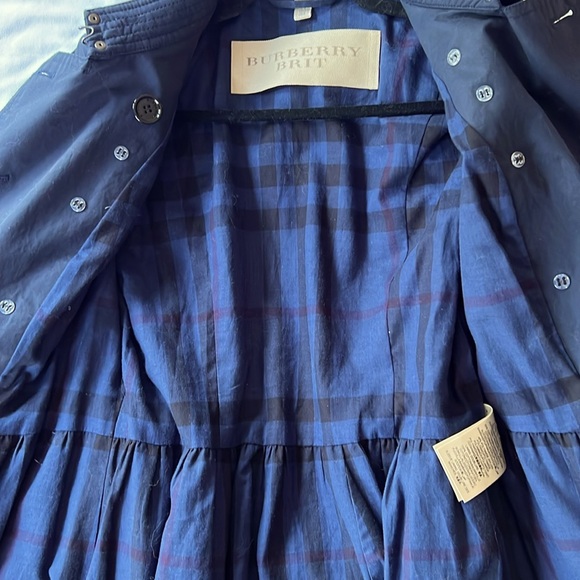 Burberry Brit Trench - Picture 5 of 11